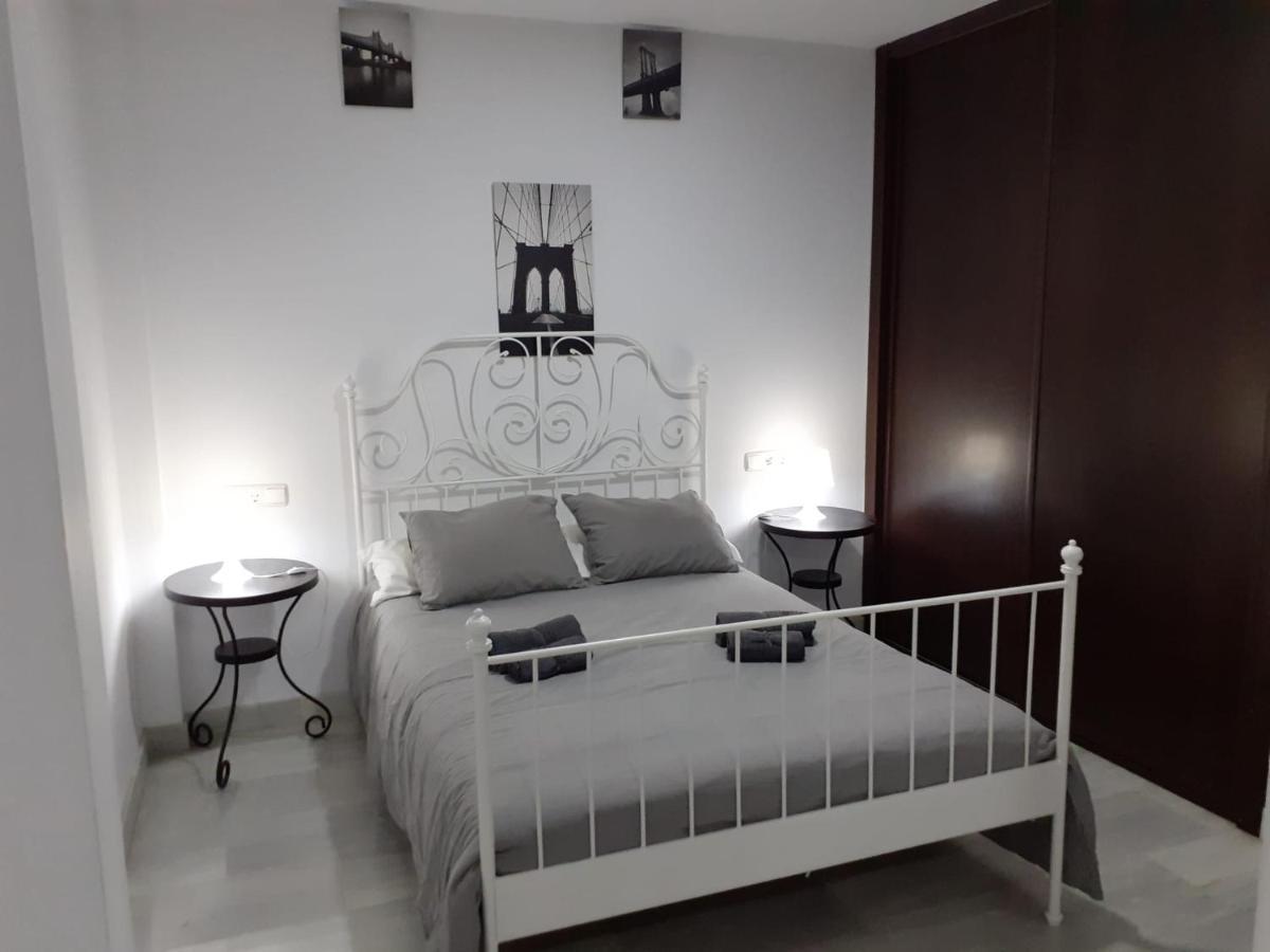 Apartment J&e Center